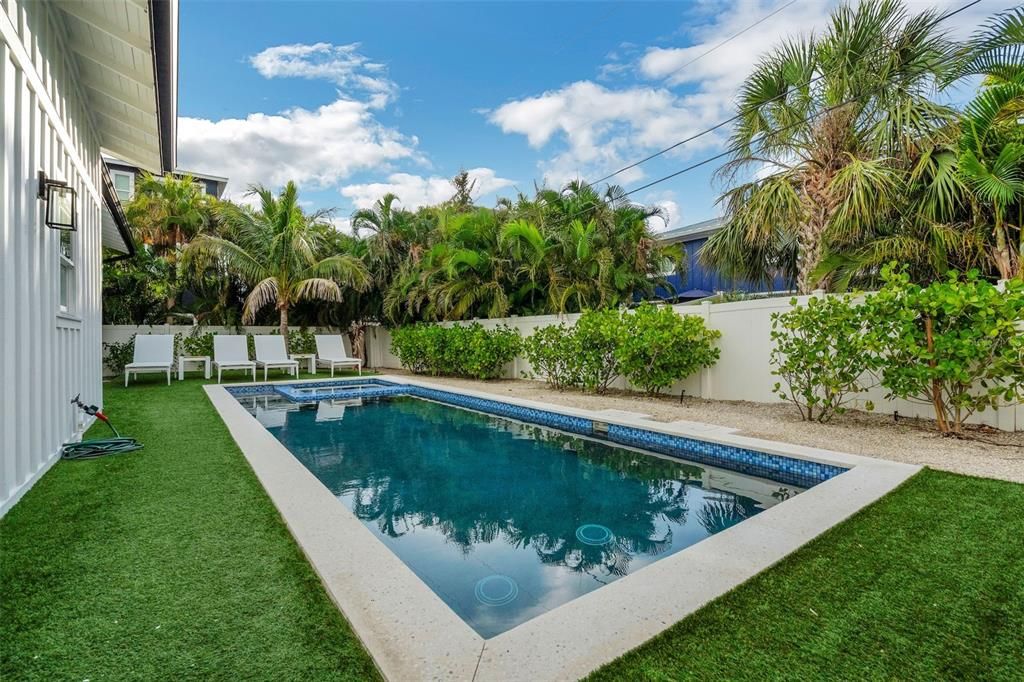 For Sale: $2,185,000 (4 beds, 3 baths, 2185 Square Feet)