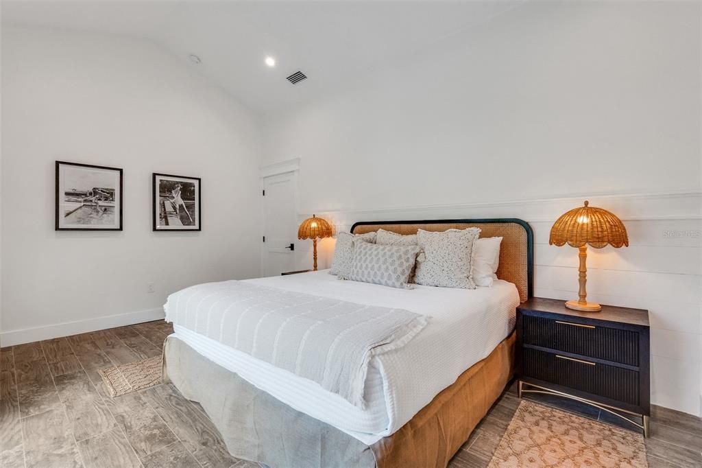 For Sale: $2,185,000 (4 beds, 3 baths, 2185 Square Feet)