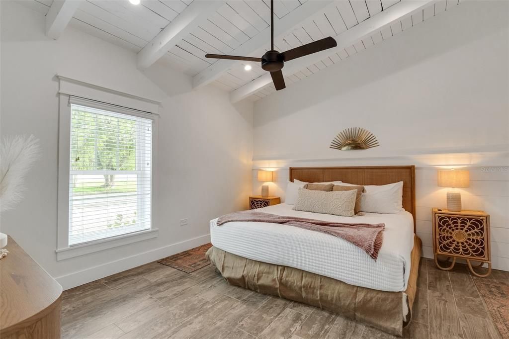 For Sale: $2,185,000 (4 beds, 3 baths, 2185 Square Feet)