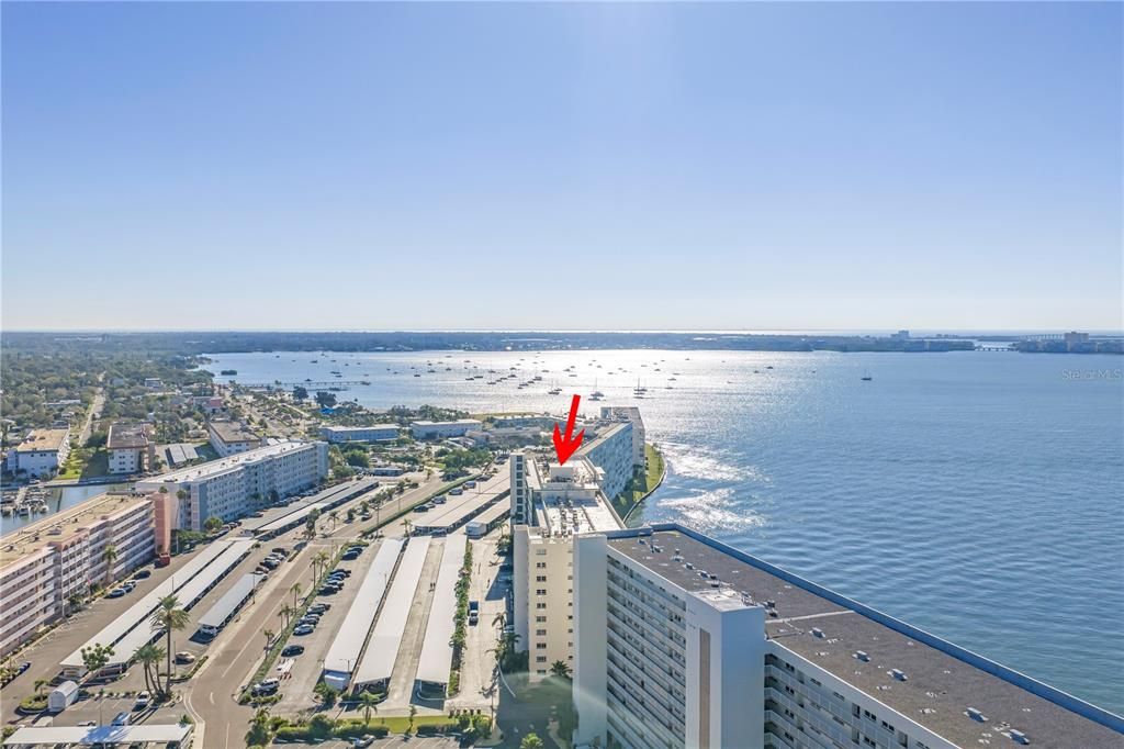 En Venta: $743,000 (2 camas, 2 baños, 2210 Pies cuadrados)