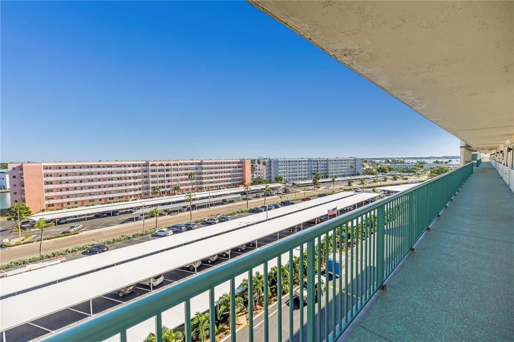 En Venta: $743,000 (2 camas, 2 baños, 2210 Pies cuadrados)