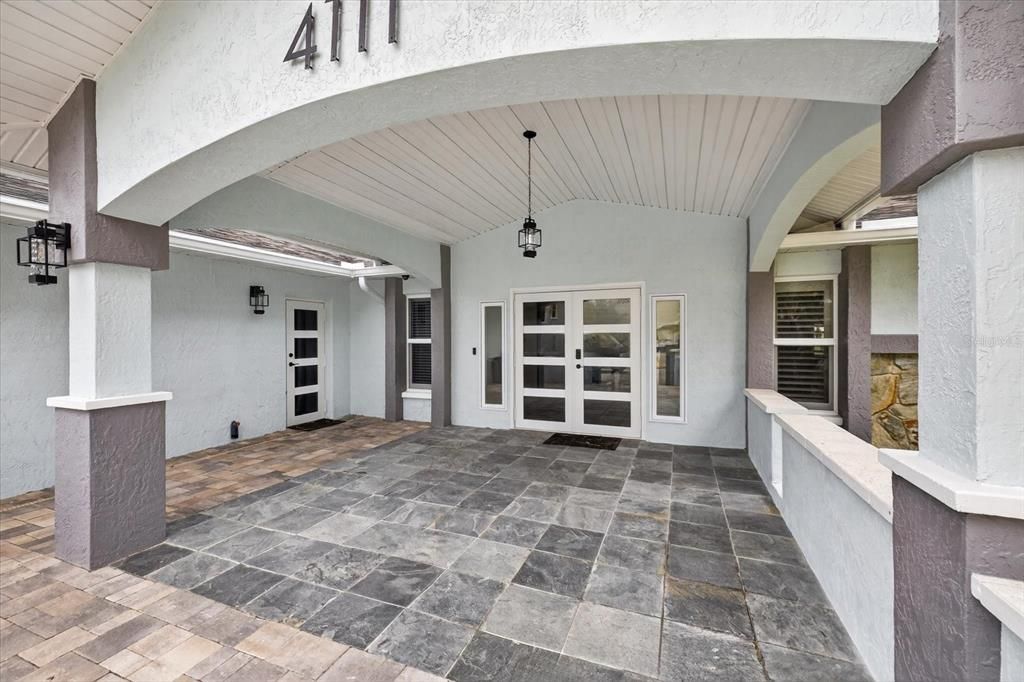 En Venta: $975,000 (3 camas, 2 baños, 2961 Pies cuadrados)