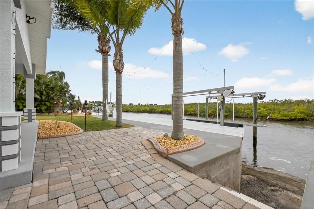 En Venta: $975,000 (3 camas, 2 baños, 2961 Pies cuadrados)
