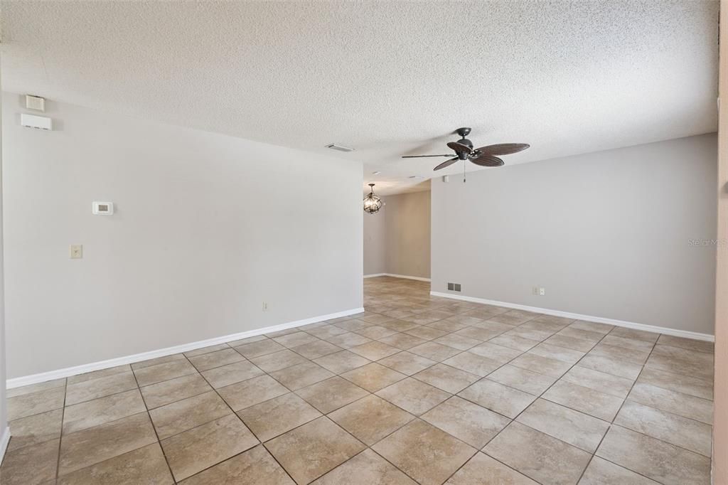 Active With Contract: $299,000 (3 beds, 2 baths, 1224 Square Feet)