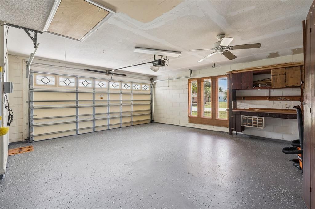 Active With Contract: $299,000 (3 beds, 2 baths, 1224 Square Feet)