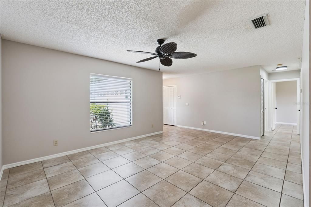 Active With Contract: $299,000 (3 beds, 2 baths, 1224 Square Feet)