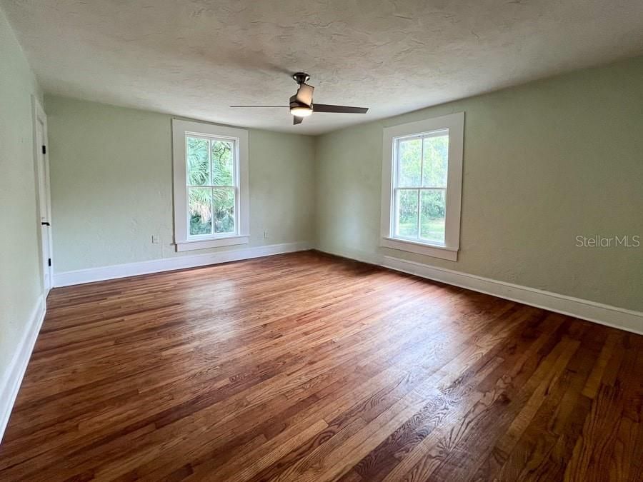 В аренду: $1,195 (1 спален, 1 ванн, 728 Квадратных фут)