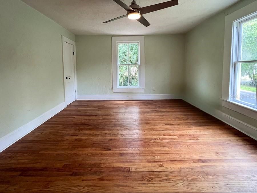 В аренду: $1,195 (1 спален, 1 ванн, 728 Квадратных фут)