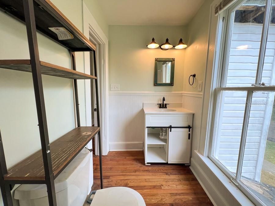 В аренду: $1,195 (1 спален, 1 ванн, 728 Квадратных фут)