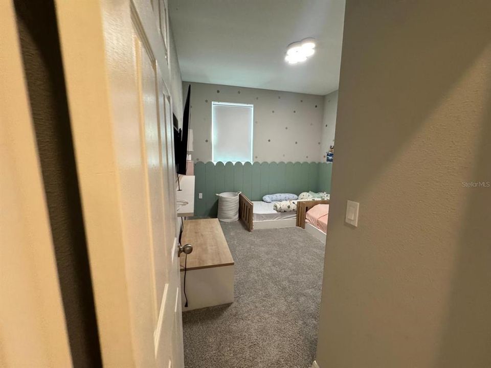 Activo con contrato: $3,400 (4 camas, 2 baños, 2084 Pies cuadrados)
