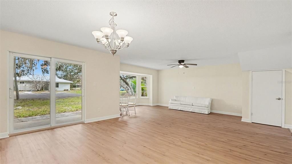 En Venta: $214,900 (2 camas, 2 baños, 1862 Pies cuadrados)