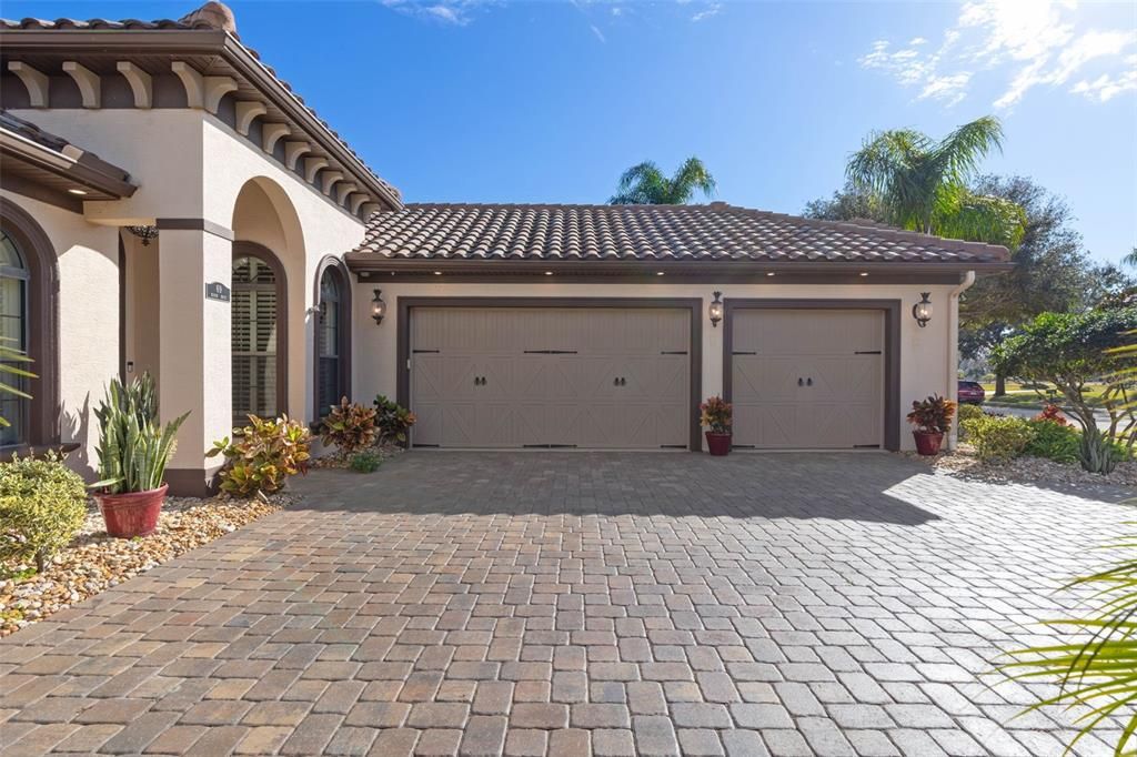 Active With Contract: $775,000 (4 beds, 2 baths, 2343 Square Feet)