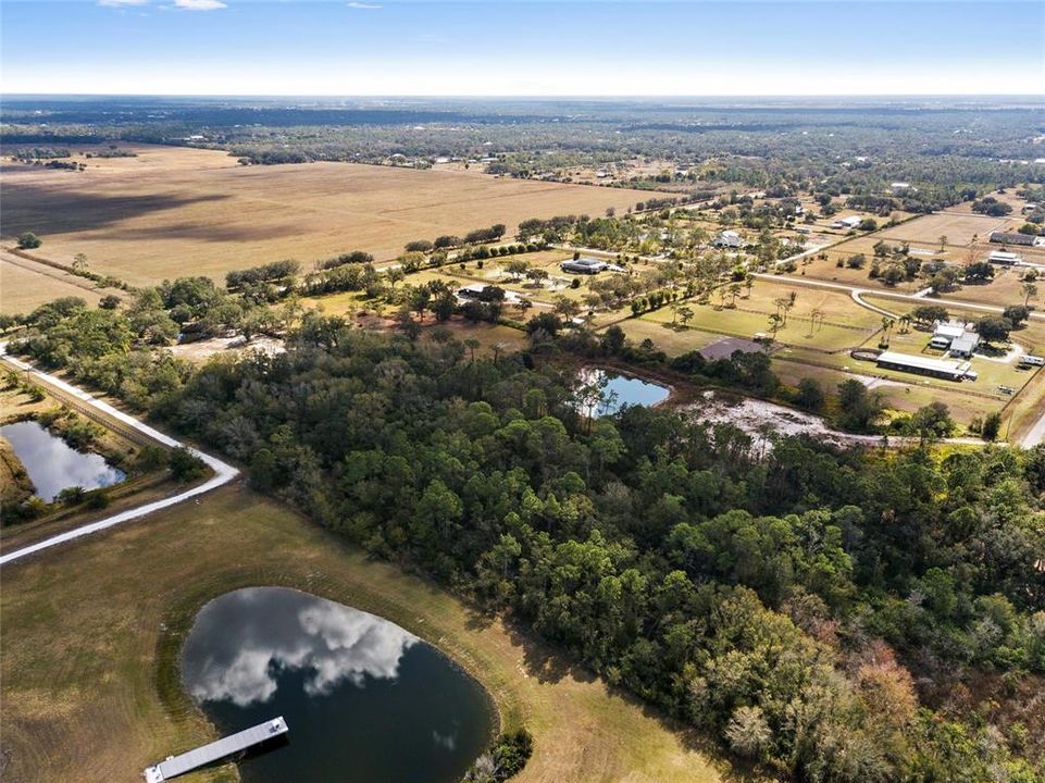 待售: $850,000 (10.12 acres)