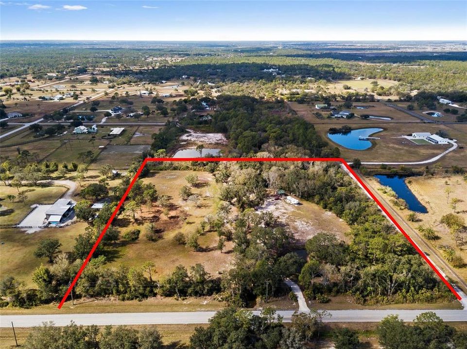 待售: $850,000 (10.12 acres)