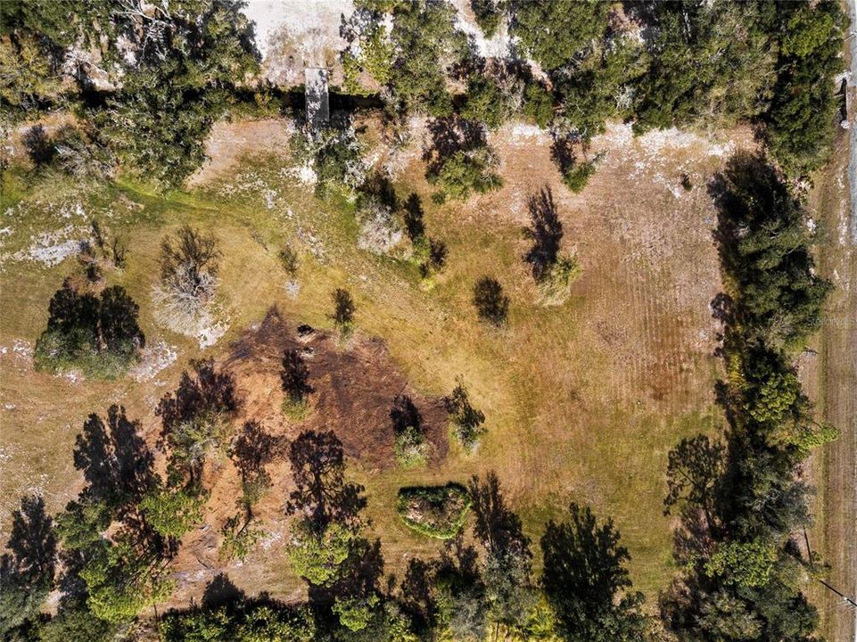 待售: $850,000 (10.12 acres)