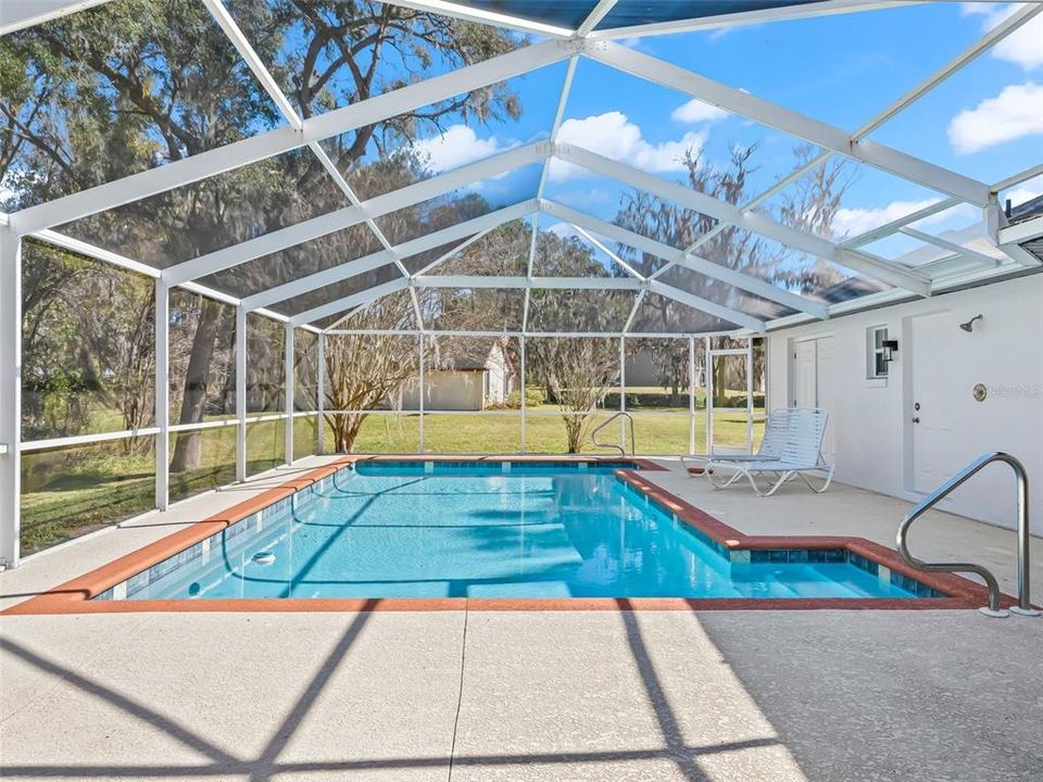 Active With Contract: $575,000 (3 beds, 2 baths, 2555 Square Feet)