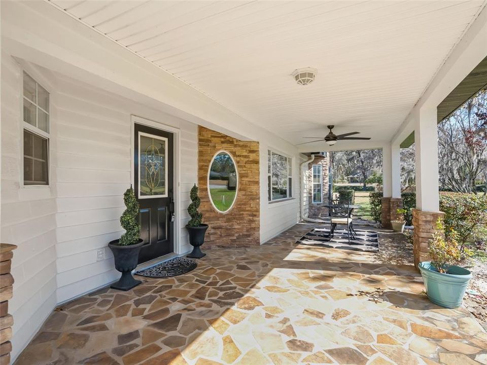Active With Contract: $575,000 (3 beds, 2 baths, 2555 Square Feet)