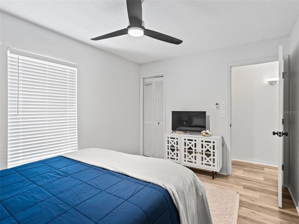Active With Contract: $575,000 (3 beds, 2 baths, 2555 Square Feet)