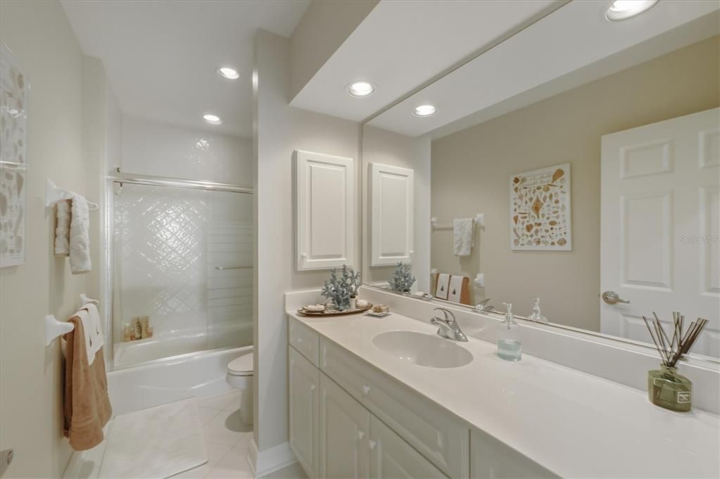 На продажу: $2,249,000 (3 спален, 2 ванн, 1770 Квадратных фут)