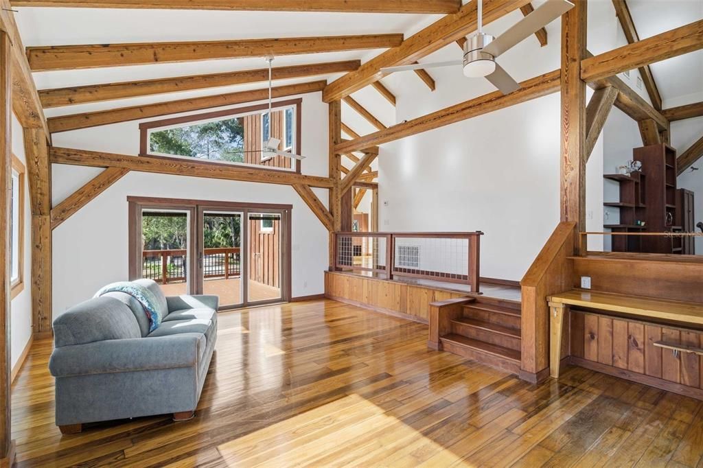 For Sale: $525,000 (2 beds, 2 baths, 1458 Square Feet)