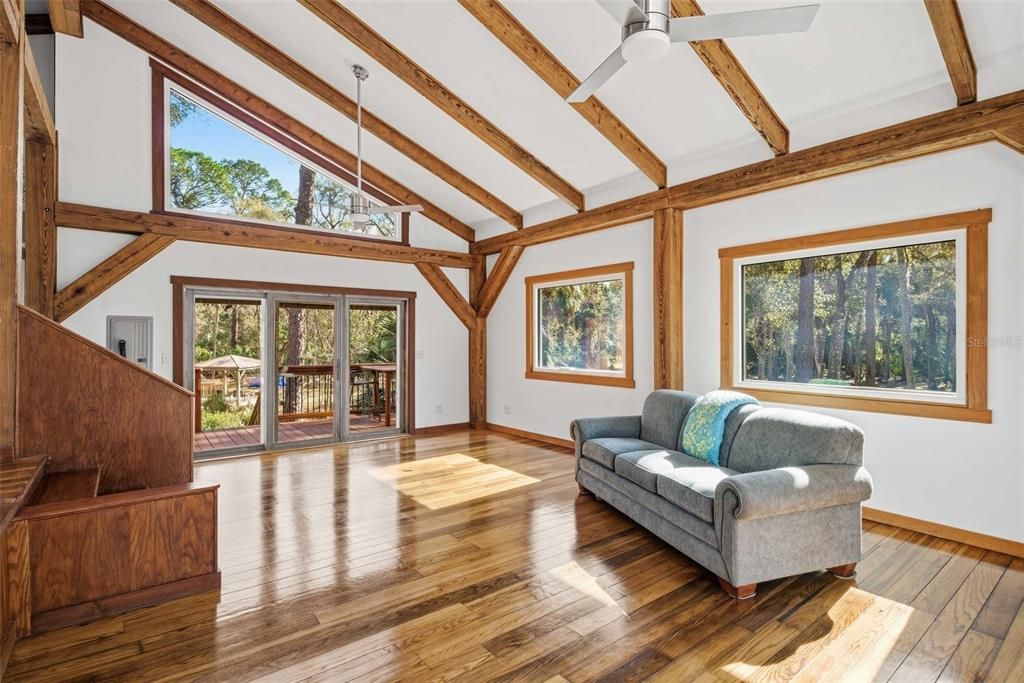 For Sale: $525,000 (2 beds, 2 baths, 1458 Square Feet)