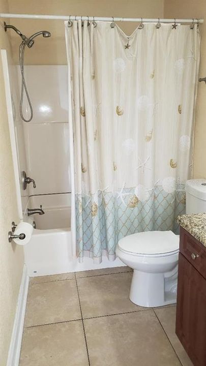 Active With Contract: $1,595 (2 beds, 2 baths, 898 Square Feet)