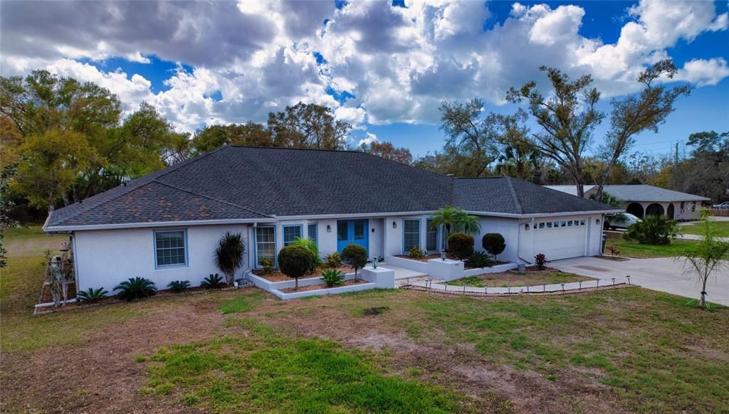 Active With Contract: $849,900 (4 beds, 3 baths, 3240 Square Feet)