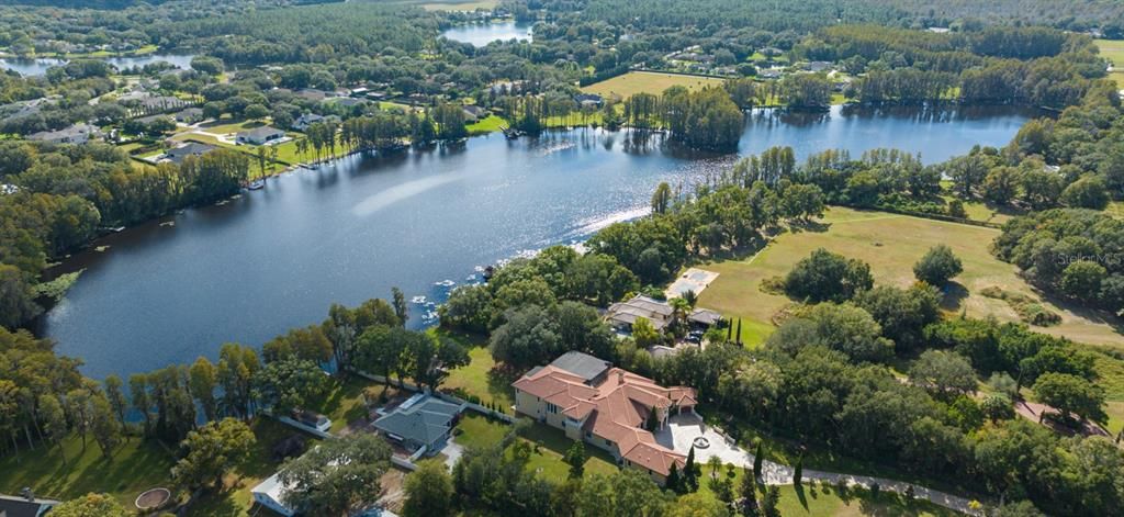 На продажу: $2,250,000 (5.09 acres)