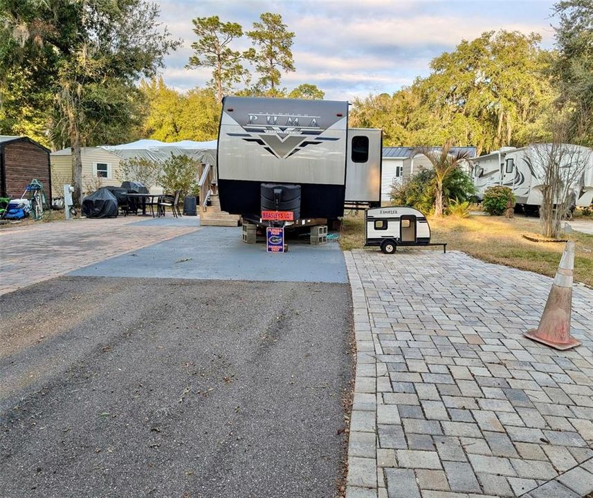 待售: $72,000 (0.08 acres)