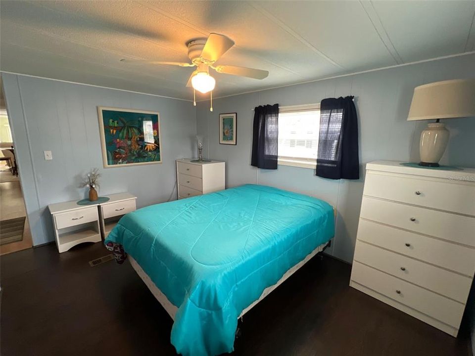 На продажу: $75,900 (2 спален, 1 ванн, 672 Квадратных фут)