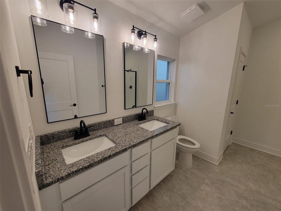 Active With Contract: $325,000 (4 beds, 2 baths, 1820 Square Feet)