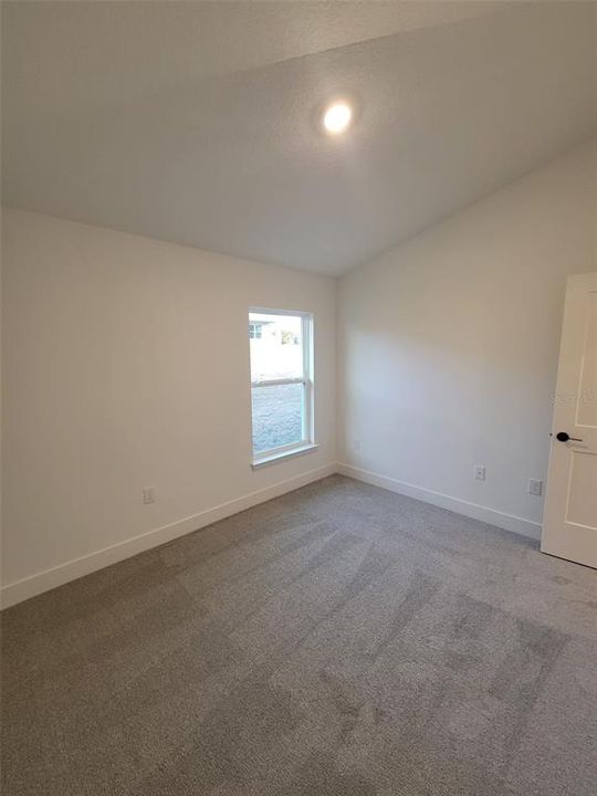 Active With Contract: $325,000 (4 beds, 2 baths, 1820 Square Feet)