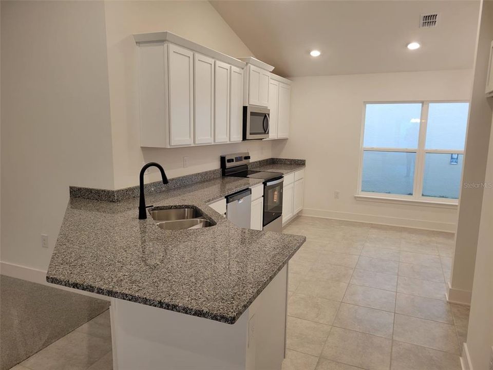 Active With Contract: $325,000 (4 beds, 2 baths, 1820 Square Feet)