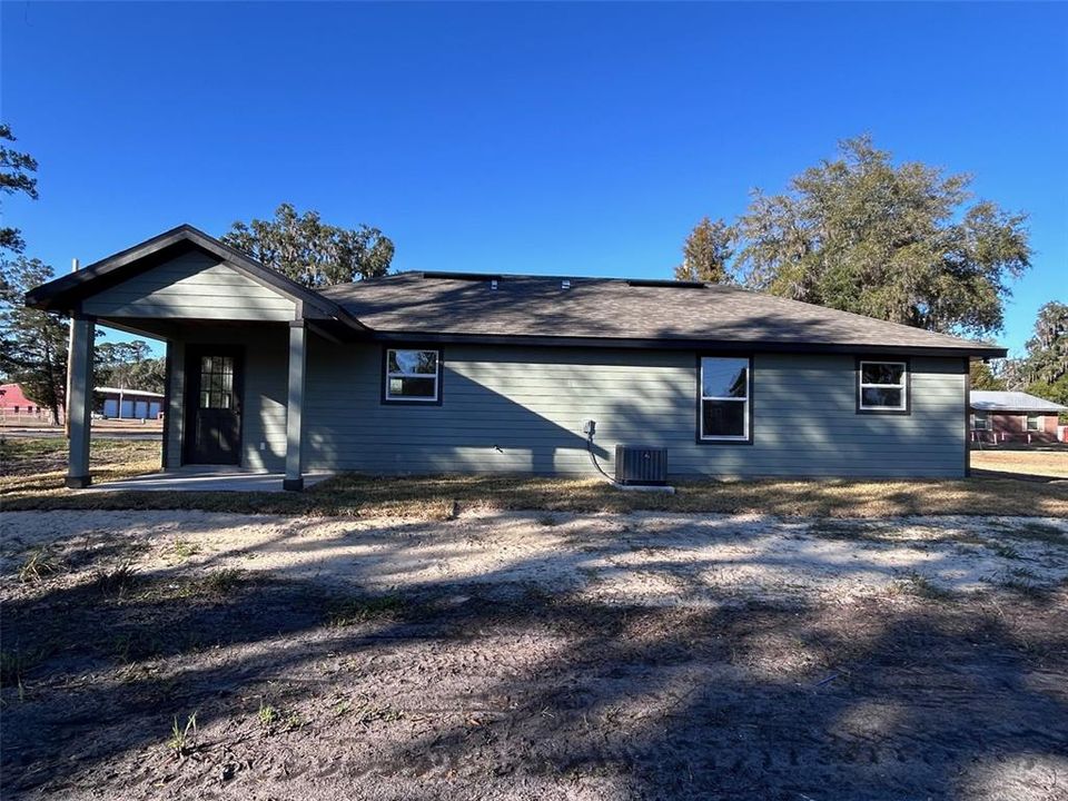 For Sale: $284,900 (3 beds, 2 baths, 1208 Square Feet)