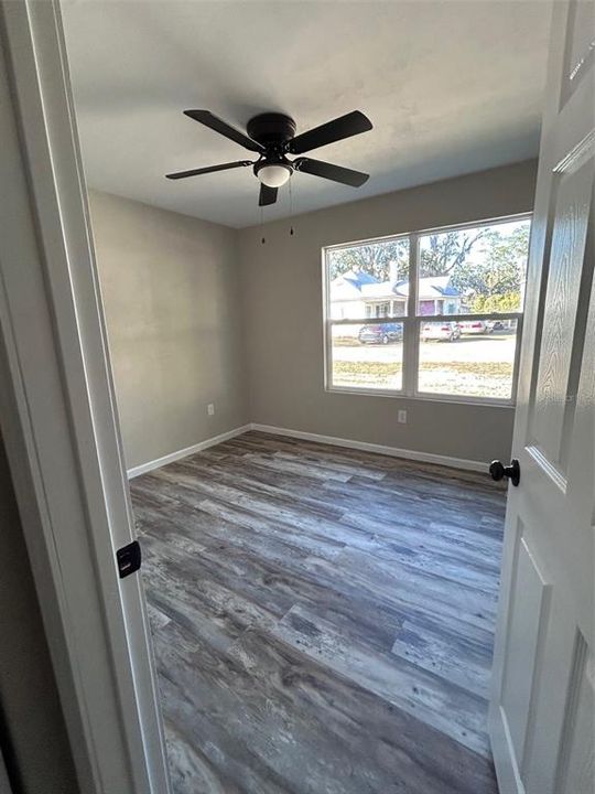 For Sale: $284,900 (3 beds, 2 baths, 1208 Square Feet)