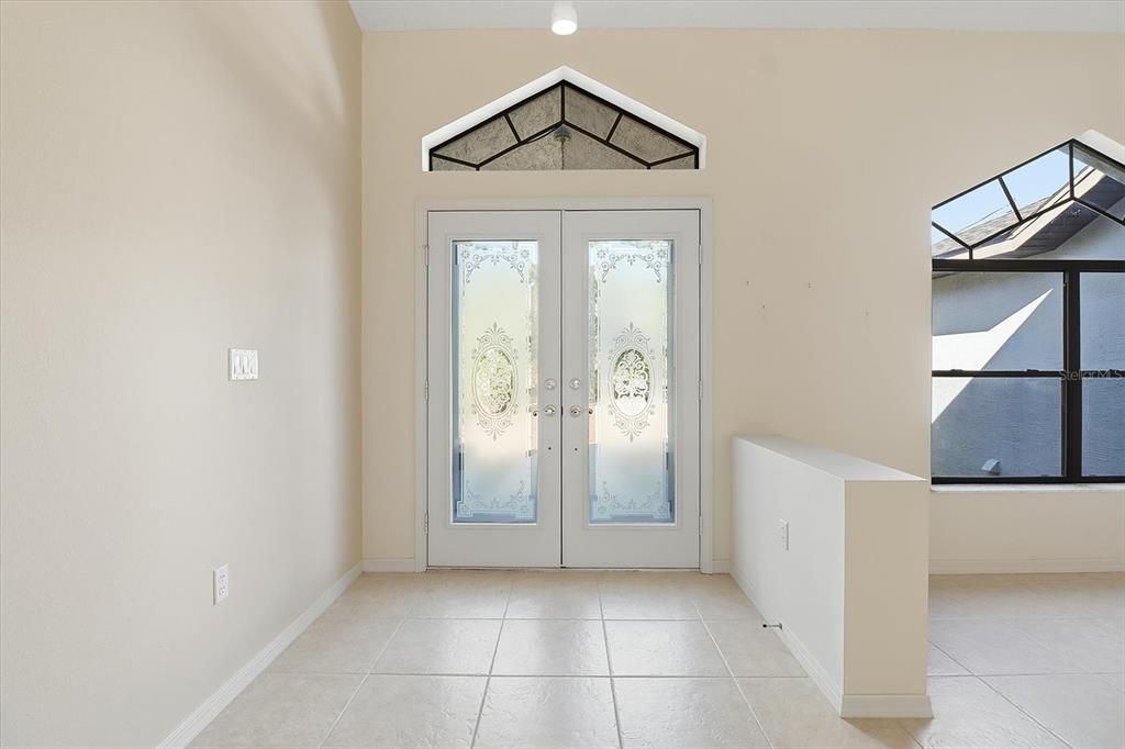 Activo con contrato: $319,900 (3 camas, 2 baños, 1748 Pies cuadrados)