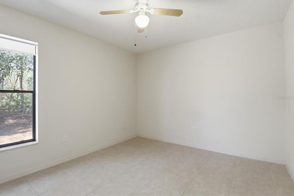 Activo con contrato: $319,900 (3 camas, 2 baños, 1748 Pies cuadrados)