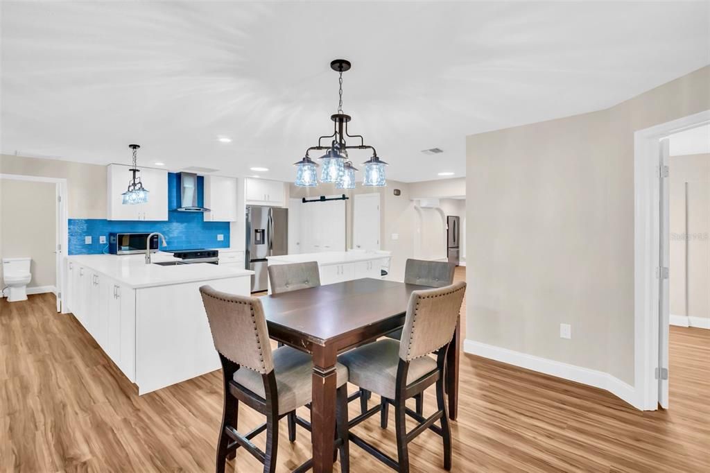 Active With Contract: $699,000 (3 beds, 2 baths, 2491 Square Feet)