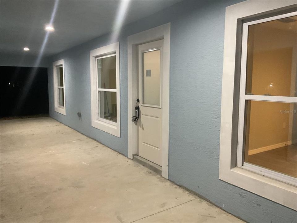 For Sale: $295,000 (3 beds, 2 baths, 1030 Square Feet)