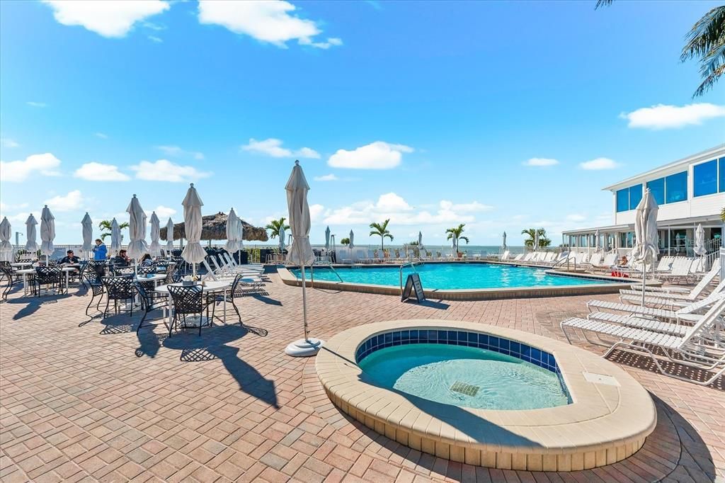 For Sale: $1,999,999 (2 beds, 2 baths, 1168 Square Feet)
