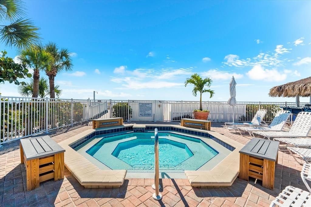For Sale: $1,999,999 (2 beds, 2 baths, 1168 Square Feet)