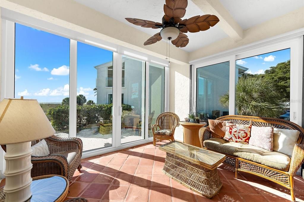 For Sale: $1,999,999 (2 beds, 2 baths, 1168 Square Feet)