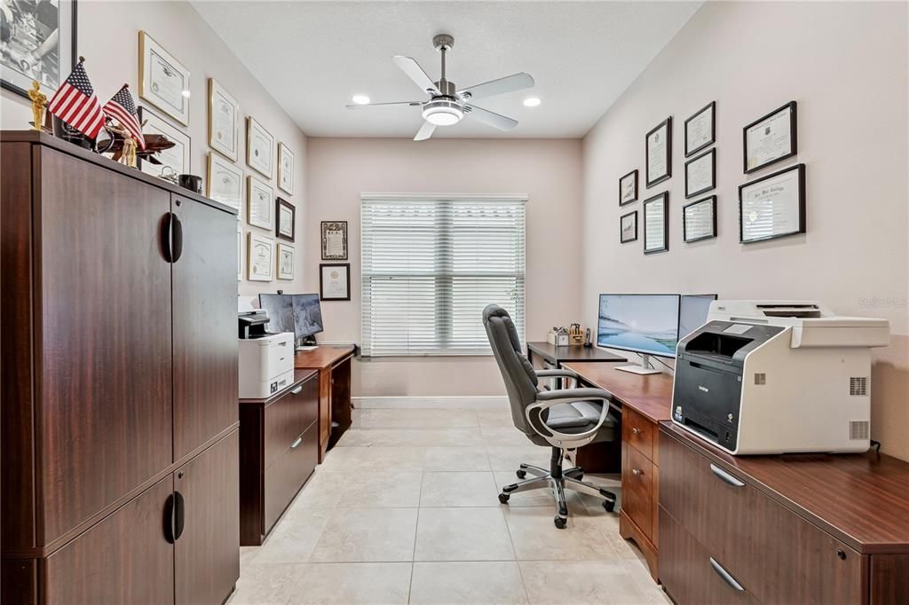 Active With Contract: $549,900 (3 beds, 3 baths, 2352 Square Feet)