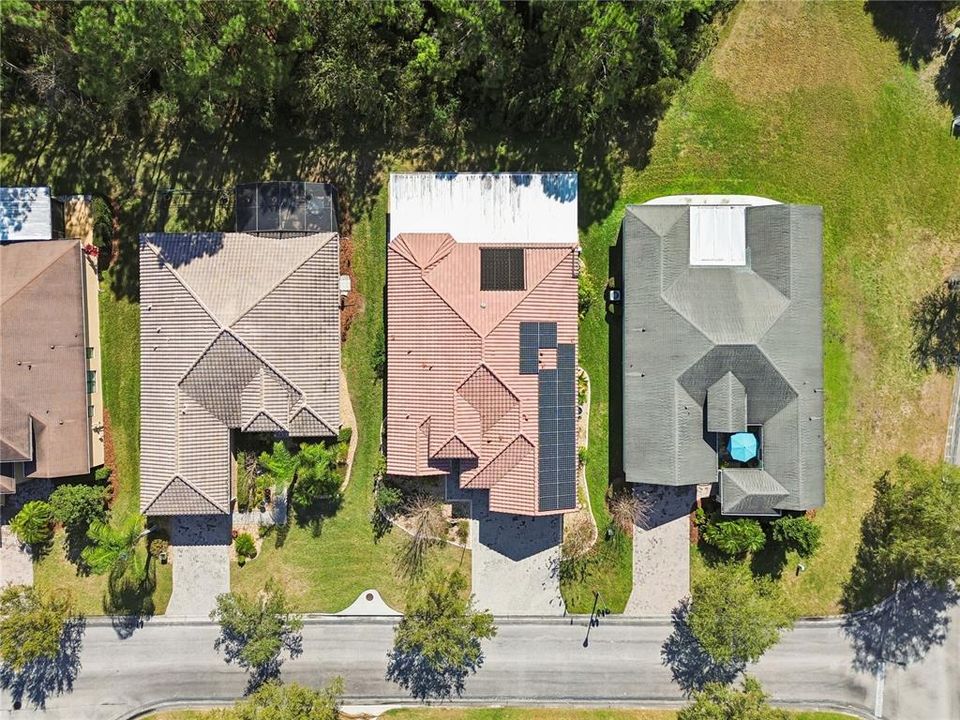 Active With Contract: $549,900 (3 beds, 3 baths, 2352 Square Feet)