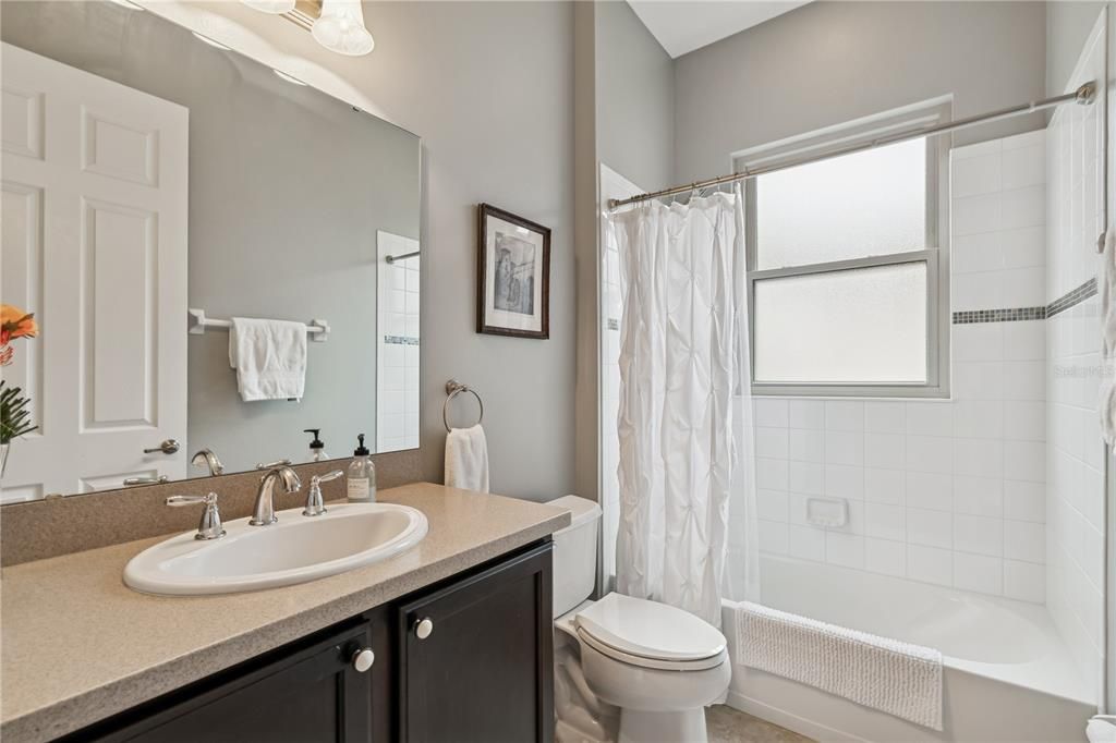Active With Contract: $549,900 (3 beds, 3 baths, 2352 Square Feet)