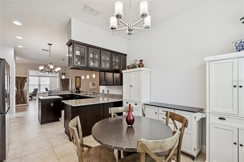 Active With Contract: $549,900 (3 beds, 3 baths, 2352 Square Feet)