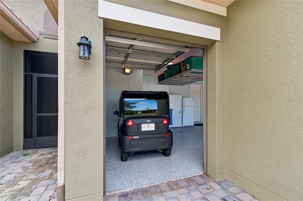 Active With Contract: $549,900 (3 beds, 3 baths, 2352 Square Feet)