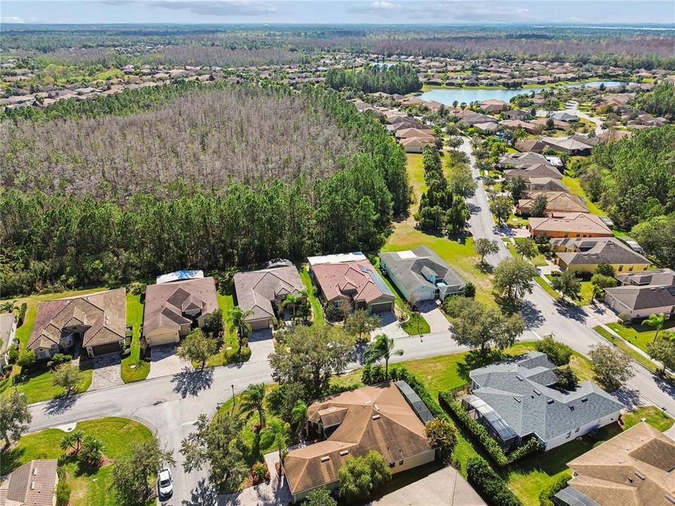 Active With Contract: $549,900 (3 beds, 3 baths, 2352 Square Feet)
