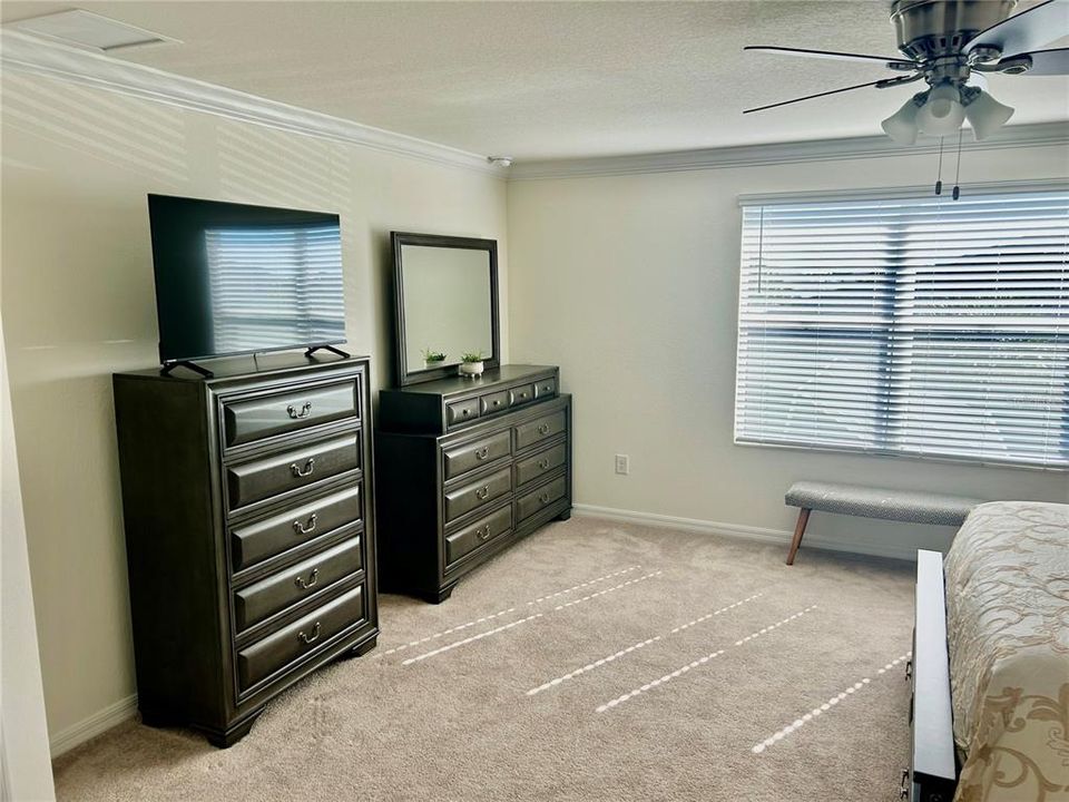 En Venta: $579,000 (5 camas, 4 baños, 3299 Pies cuadrados)