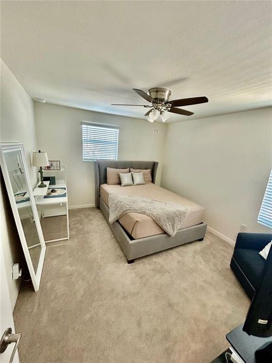 En Venta: $579,000 (5 camas, 4 baños, 3299 Pies cuadrados)